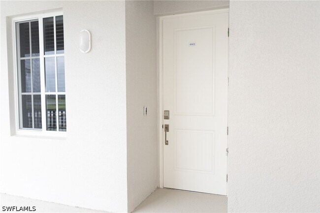 Foto del edificio - 5583 Double Eagle Cir