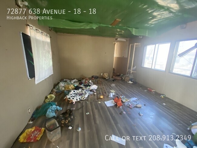 Foto del edificio - 72877-72638 638 Ave