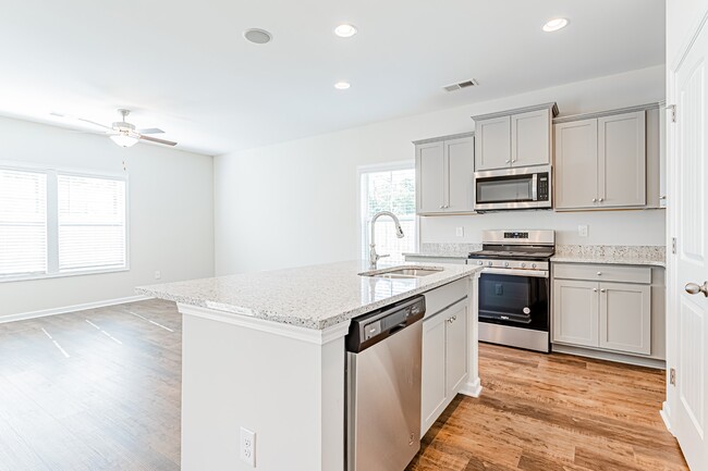Building Photo - 117 Sweet Almond Ct