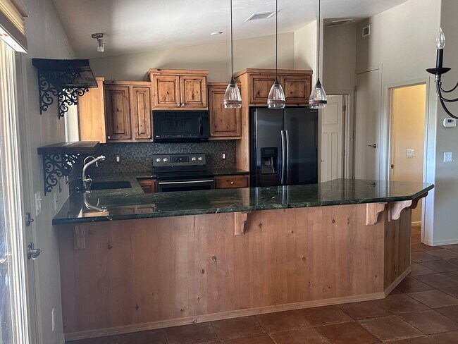kitchen - 1535 Javelina Hill Rd
