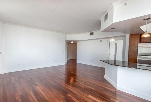 Foto principal - 2000 N Bayshore Dr