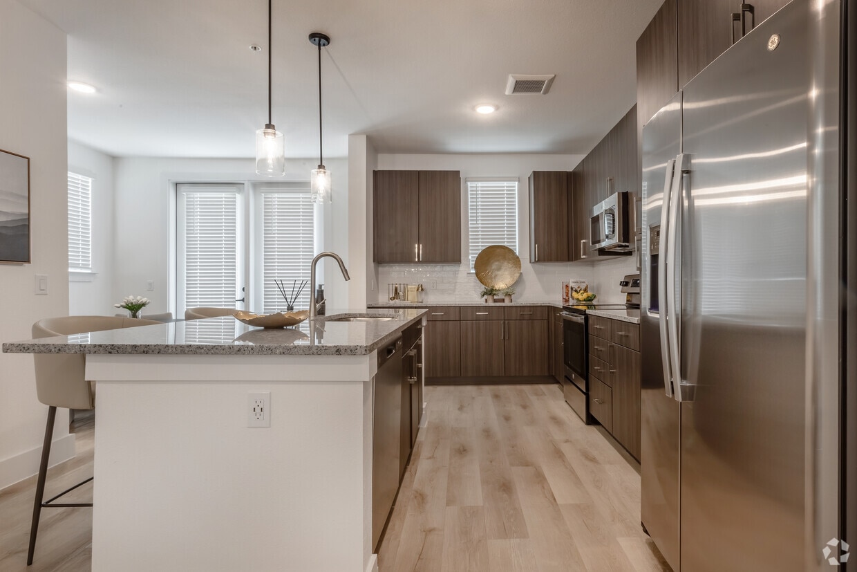Primary Photo - Residences at Kingwood