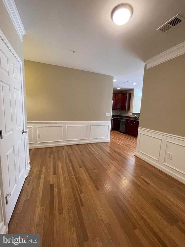Building Photo - 621 Cobblestone Blvd