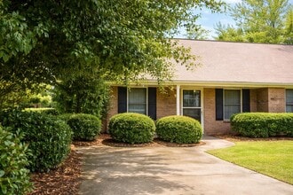 Building Photo - 2095 Tudor St