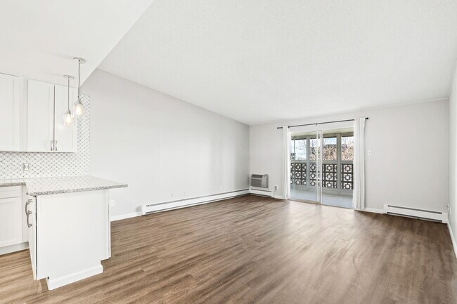 Building Photo - 3164 S Wheeling Way