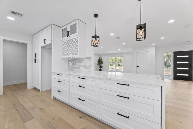 Foto del edificio - 12315 Barryknoll Ln