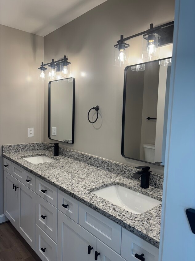 Foto principal - 197 Thomas Ln