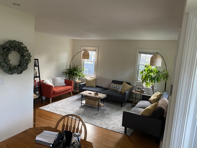 Living Room - 805 Pershing Ave