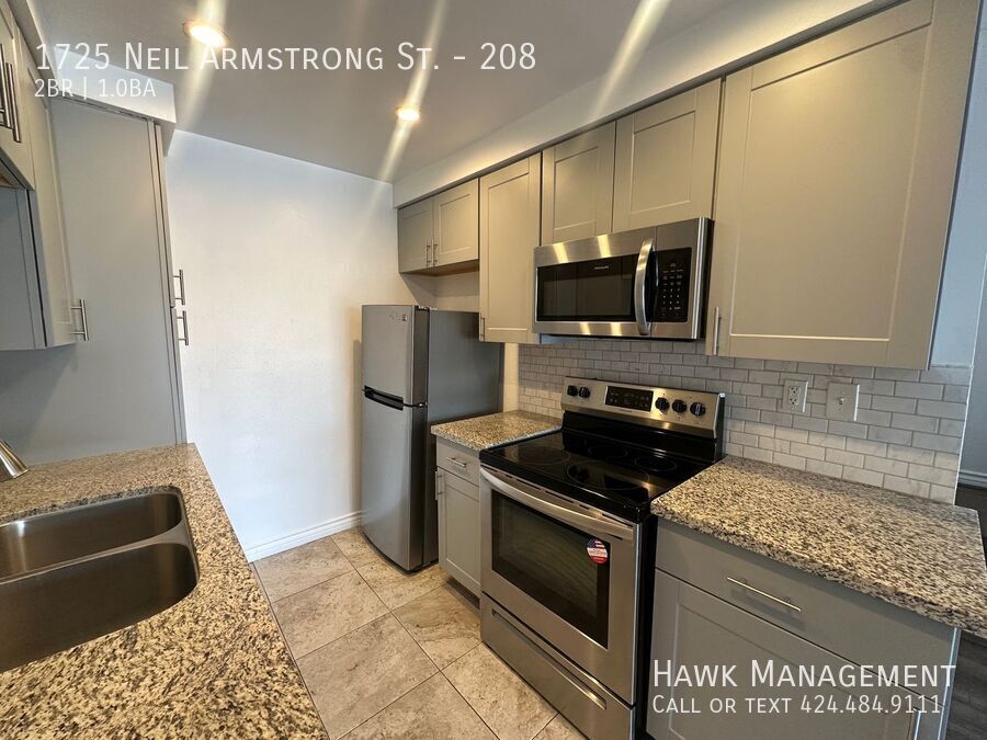 Foto principal - Charming Two-Bedroom Condo in Montebello w...