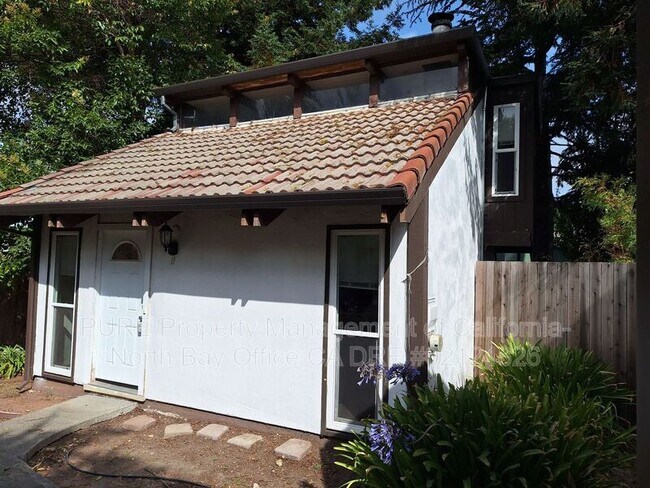 Building Photo - 771 E Cotati Ave