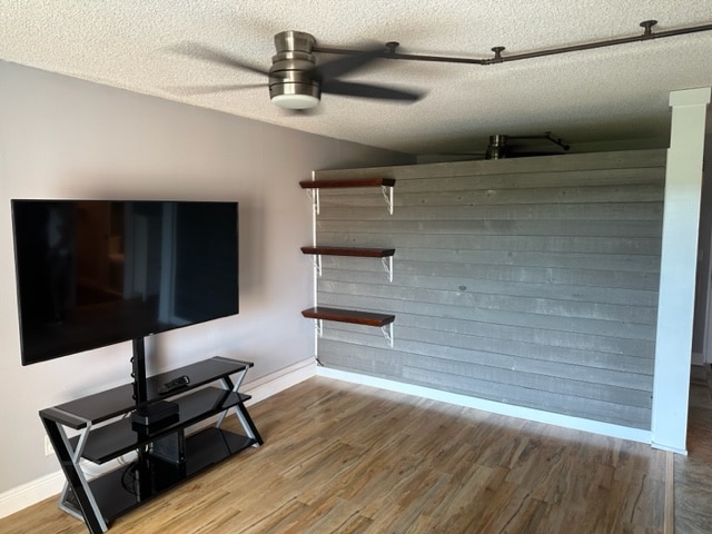 Building Photo - 1000 River Reach Dr