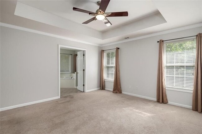 Building Photo - 4220 Hunters Green Way NE