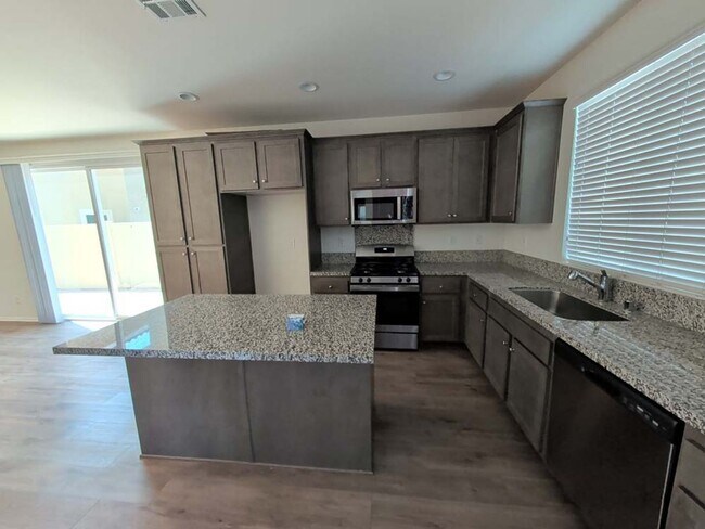 Foto del edificio - Exceptional 4-Bedroom Home in the Highly Sought-After Harvest at Limoneira