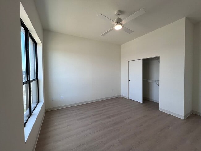 Interior Photo - Roseann Lofts