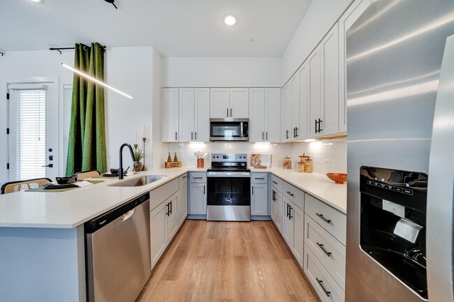 Building Photo - parcHAUS at Mustang Drive