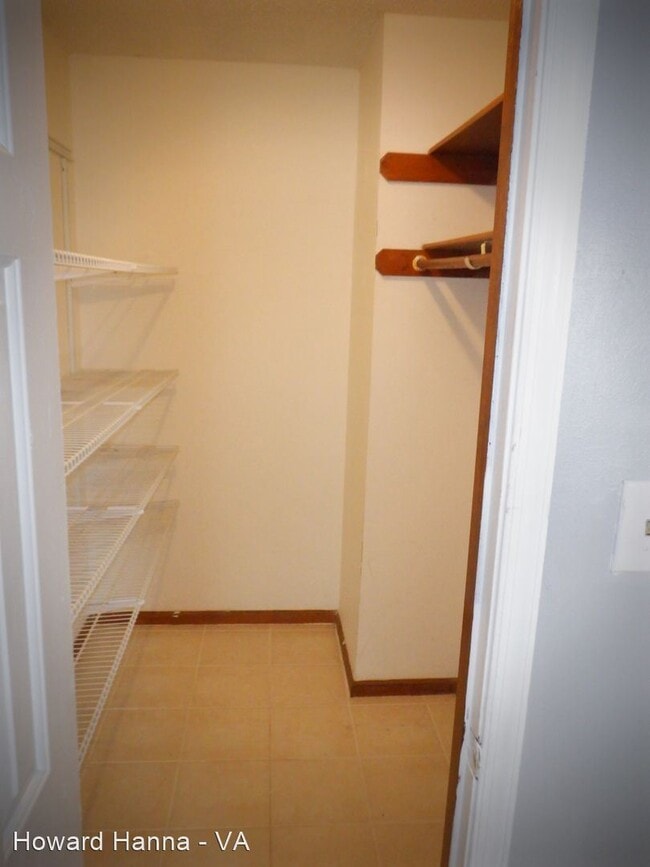 Building Photo - 3 br, 2.5 bath House - 3428 Landstown Ct.