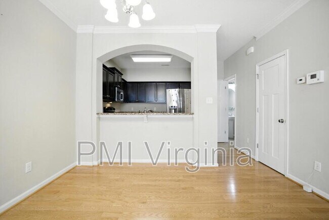 Foto del edificio - 8263 Captains Way