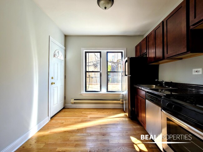 Building Photo - 2844 N Orchard St