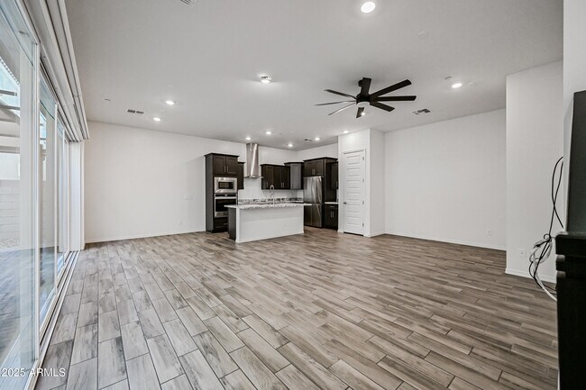 Foto del edificio - 1534 E Shannon St