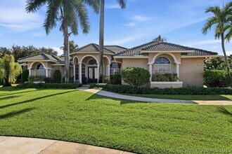 Building Photo - 1350 Pampas Way