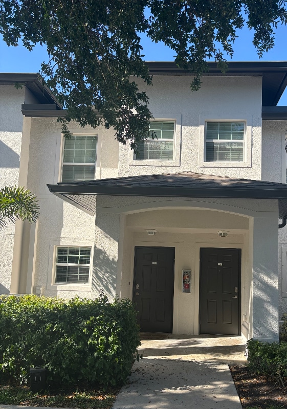 Building Photo - 9063 Gervais Cir