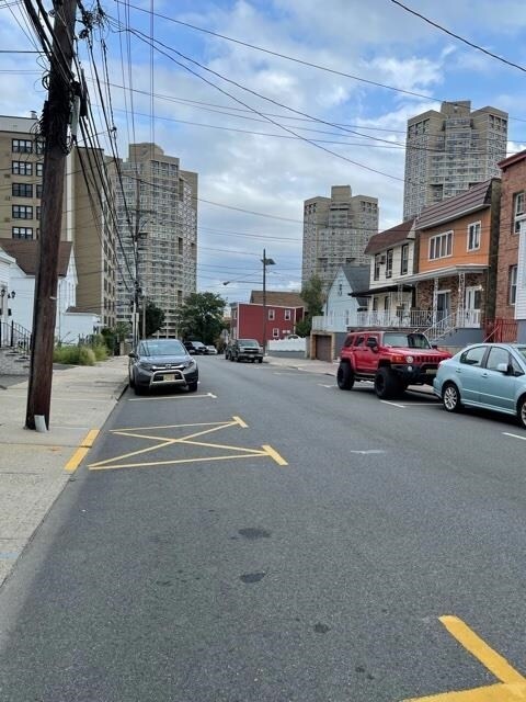 Foto del edificio - 64 70th St