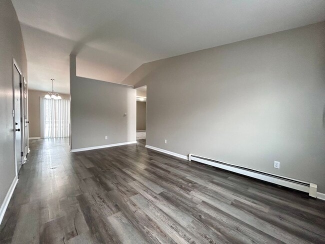 Building Photo - 3924 Kenowa Ave