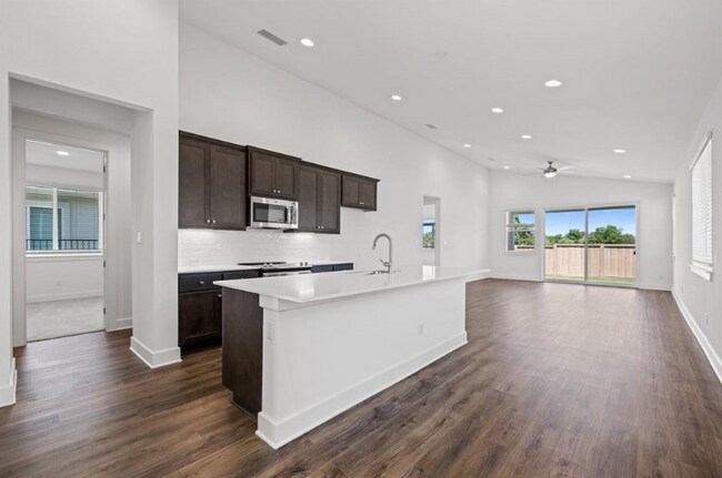 Building Photo - 3813 Mesquite Vly Rd