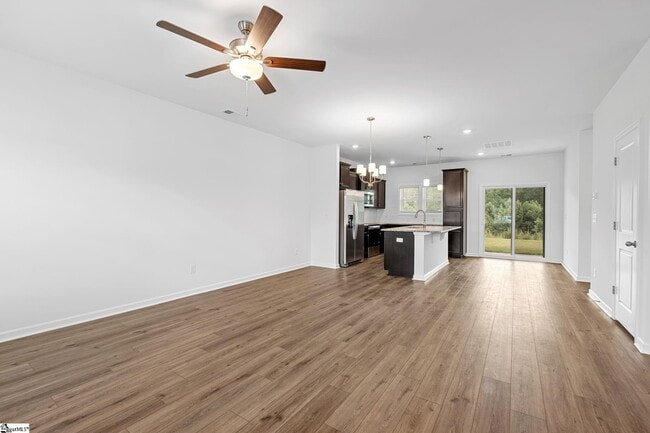 Foto del edificio - 520 Barbican Pl