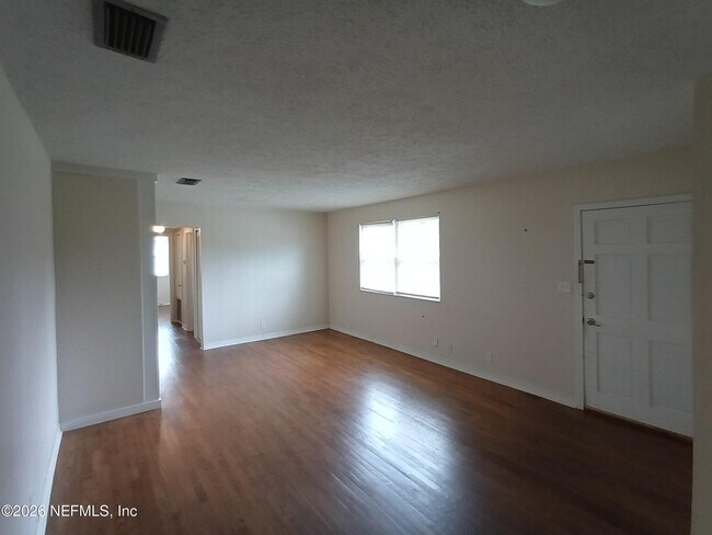 Building Photo - 4919 Avent Dr
