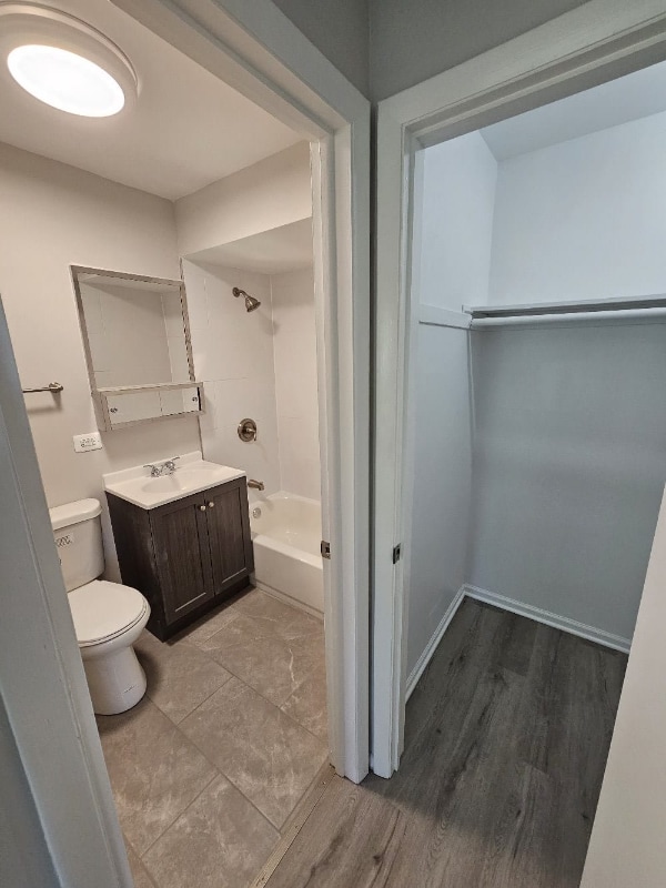 Photo - 5020 Church St (Skokie, IL)