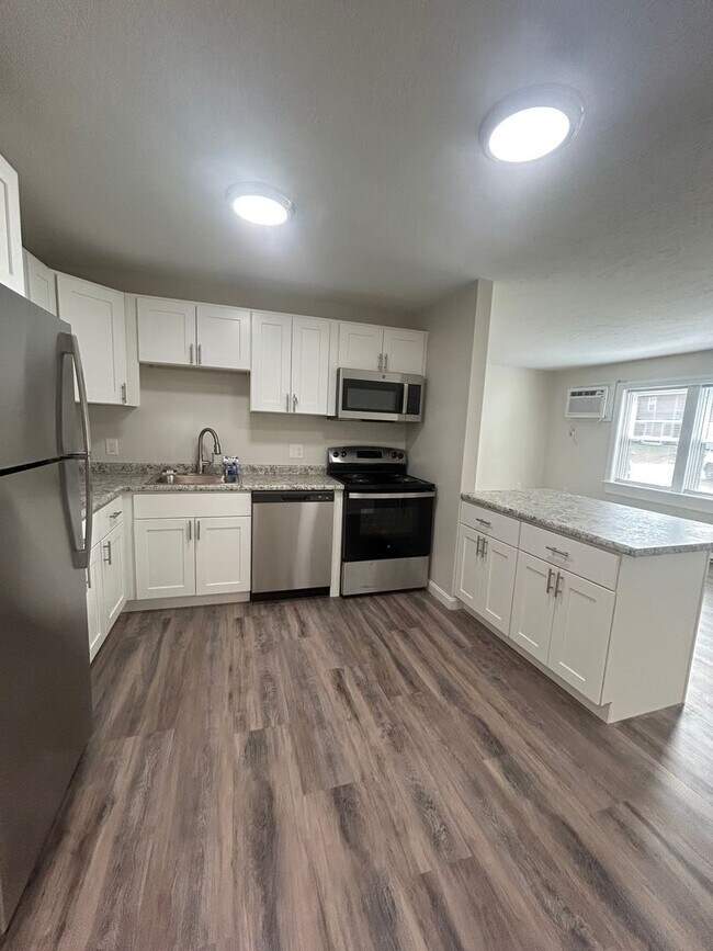 Foto del edificio - Renovated 2 Bedroom in Rochester NH!