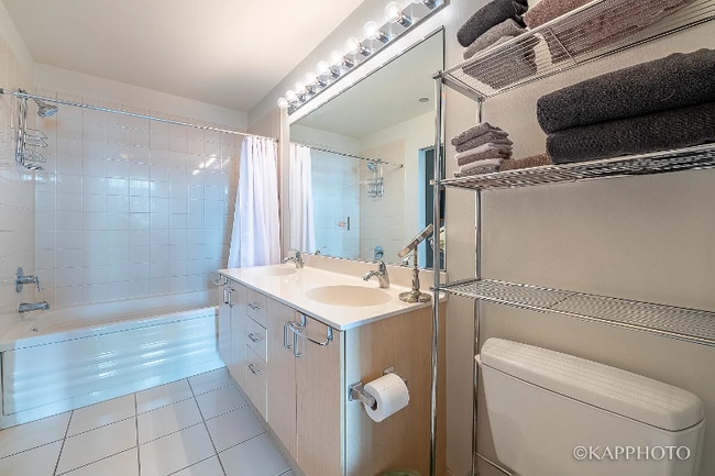 Building Photo - 1720 S Michigan Ave