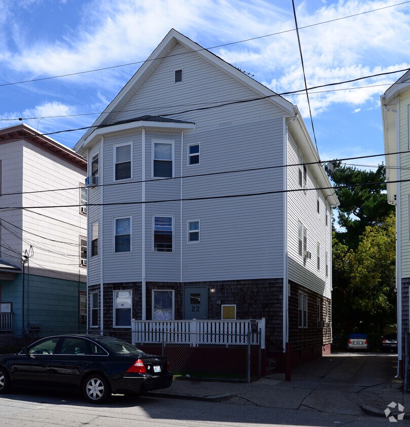 Building Photo - 26 Garfield St