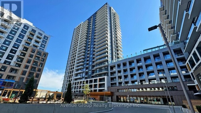 Building Photo - 7950 Bathurst St