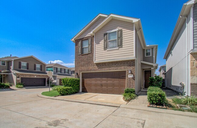 Foto del edificio - 10214 Pinewood Fox Dr