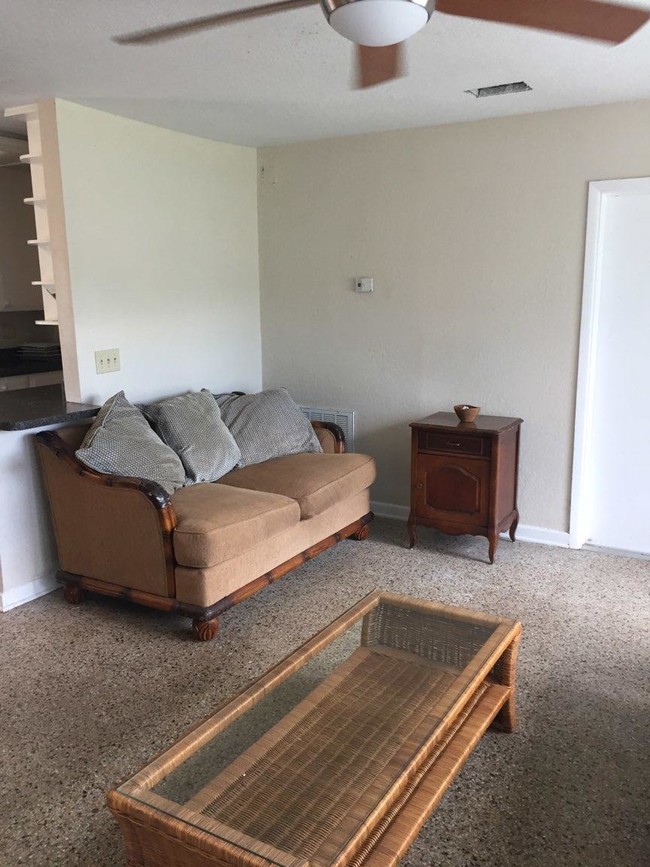 Foto del edificio - 6126 SE Audubon Ln