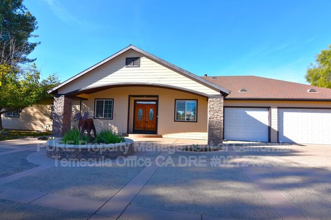 Foto del edificio - 30667 Old Windmill Rd