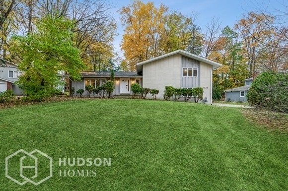 Primary Photo - AVAILABLE NOW! - 8625 Tanglewood Trl, Chag...