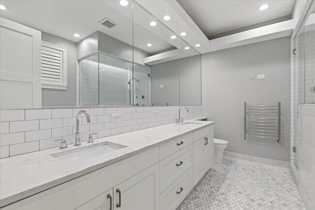 Foto del edificio - 850 W Lill Ave