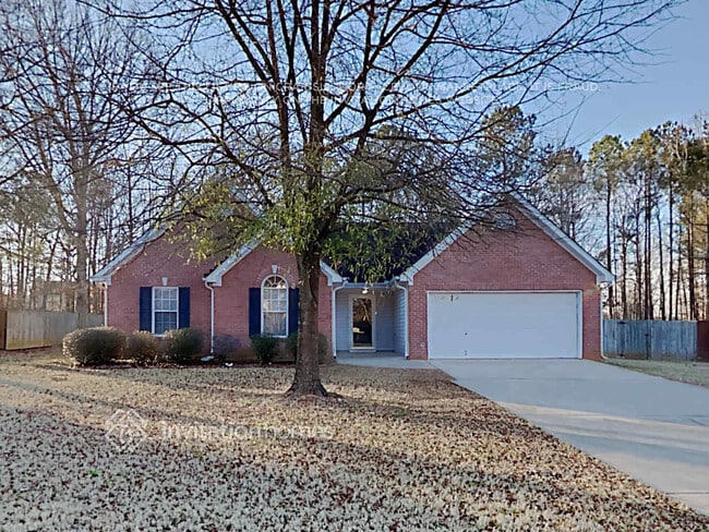 Building Photo - 270 Hunters Chase