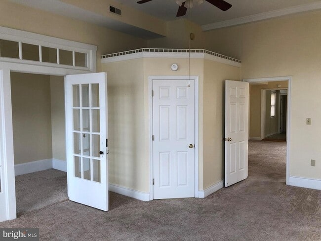 Building Photo - 104 S Loudoun St