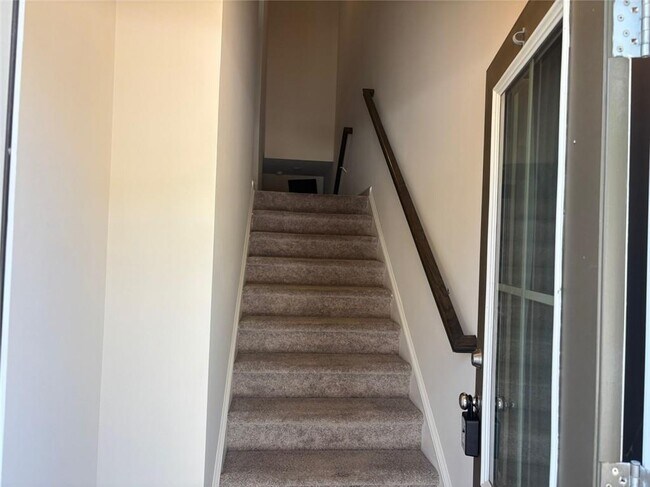 Foto del edificio - 3667 Hidden Valley Cir
