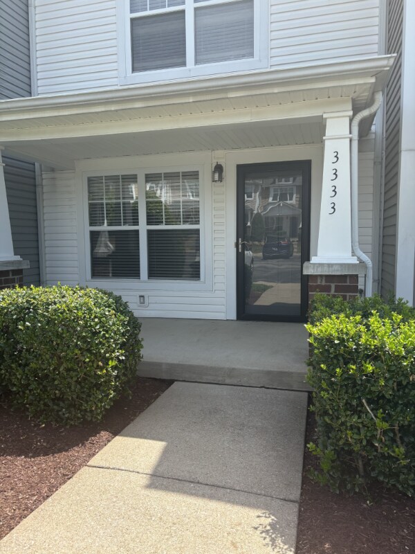 Foto del edificio - 3333 Harpeth Springs Dr