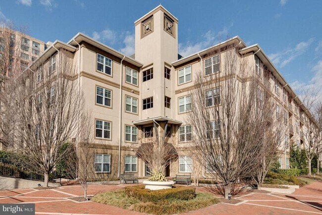 Foto del edificio - 11800 Old Georgetown Rd