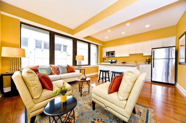 Building Photo - 125 N 4th St