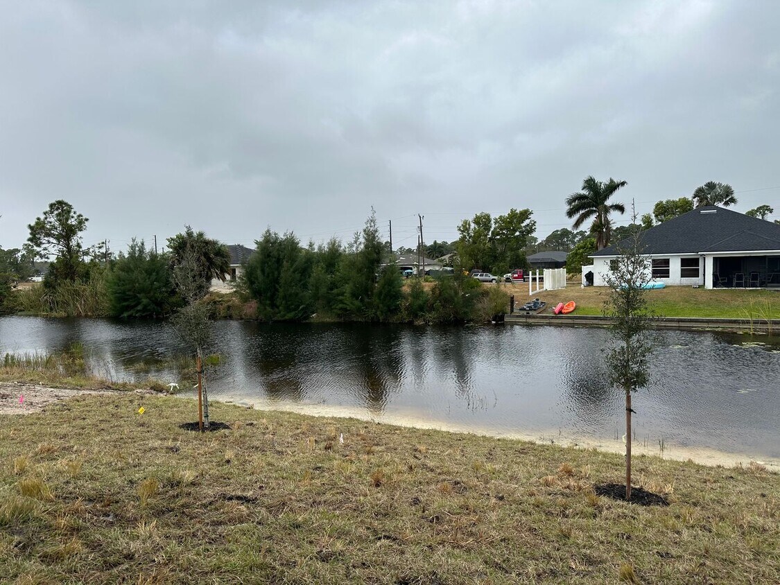 Building Photo - Coming Soon 4/2 Newer  Construction