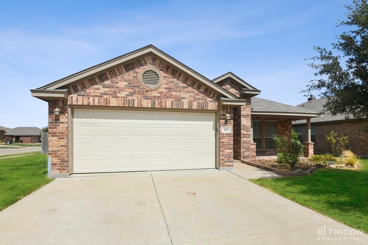 Primary Photo - 157 Spring Hollow Dr