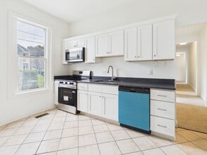 Building Photo - 204 Wellford St
