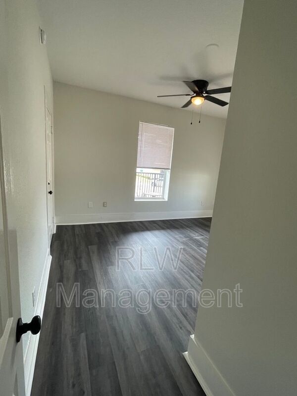 Foto del edificio - 11 N Central Ave